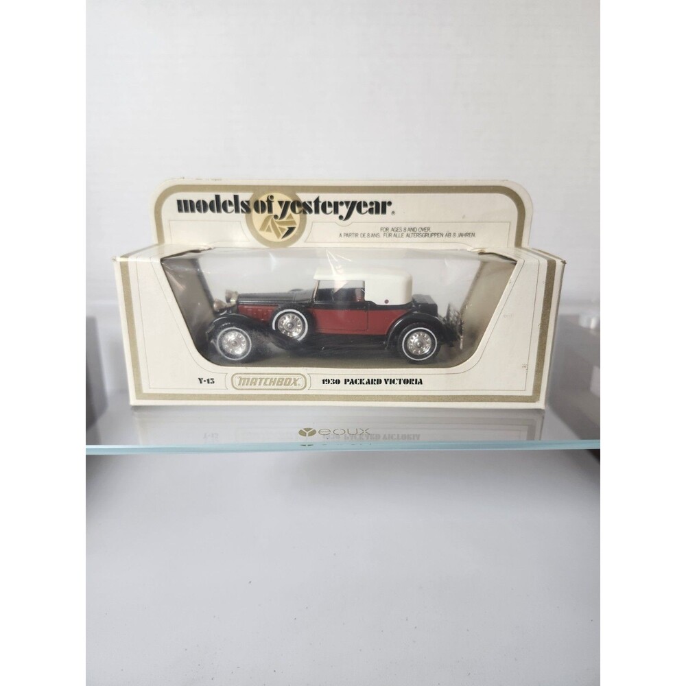 Matchbox Models of Yesteryear 1930 Packard Victoria Y-15